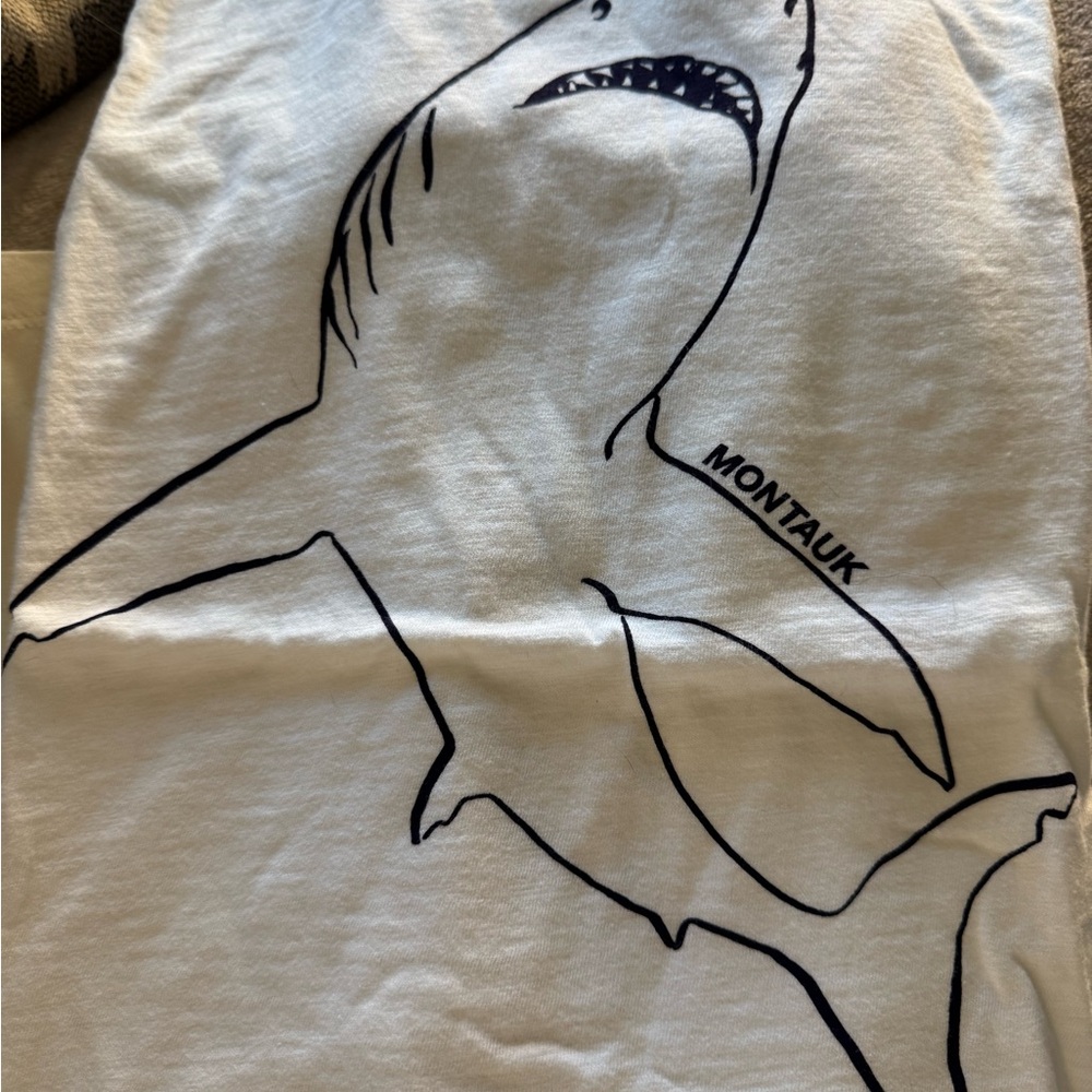 NWT J. Crew White Tee with MONTAUK Navy Shark Graphic, M - Picture 4 of 7